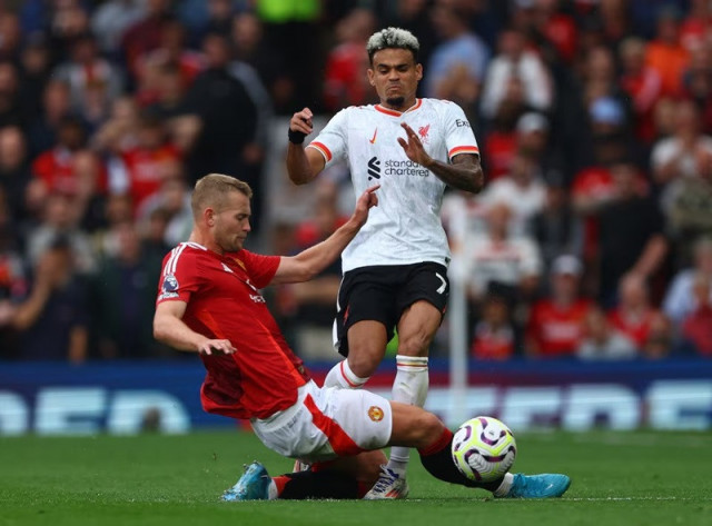 liverpool sink manchester united 3 0 with diaz double
