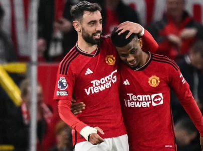 man utd keep european hopes alive man utd keep european hopes alive