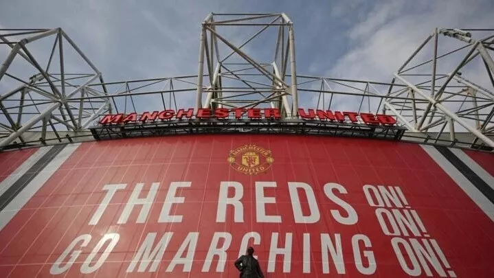 ratcliffe agrees deal to buy 25 percent of man utd ratcliffe agrees deal to buy 25 percent of man utd