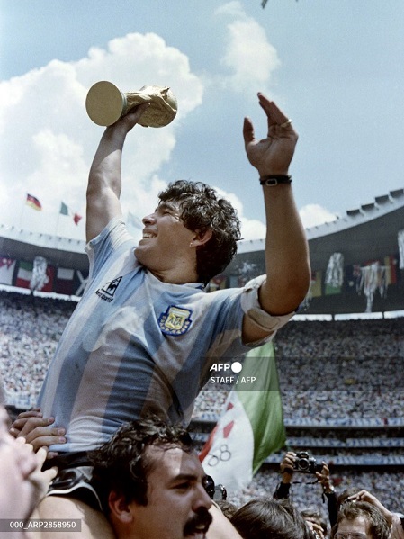 Diego Armando Maradona dies