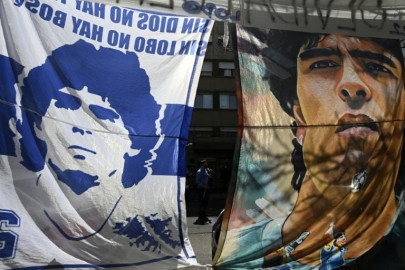 maradona undergoes successful brain surgery on blood clot maradona undergoes successful brain surgery on blood clot