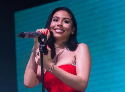 singer mariah the scientist arrested on battery charges