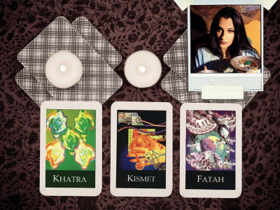 tarot cards healing hands