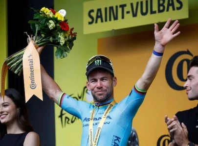 cavendish breaks tour de france stage wins record eyes more wins cavendish breaks tour de france stage wins record eyes more wins
