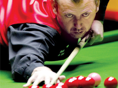 angry ex champ williams into last eight