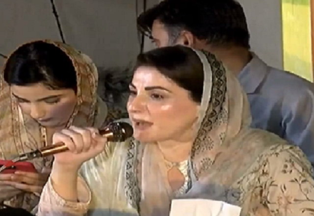 pml n leader maryam nawaz addressing rally in lahore screengrab pml n leader maryam nawaz addressing rally in lahore screengrab