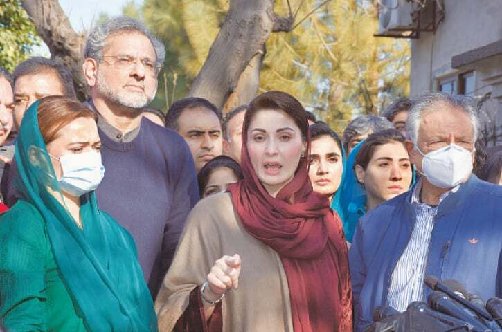 pml n vice president maryam nawaz talking to media outside the court on feb 10 2022 photo online