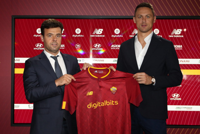 matic joins old boss mourinho at roma matic joins old boss mourinho at roma