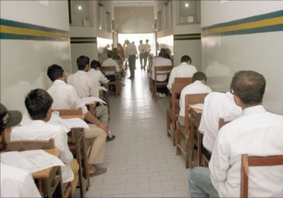 no teachers for women government colleges