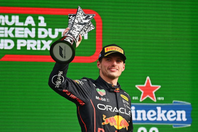 verstappen claims special dutch home win