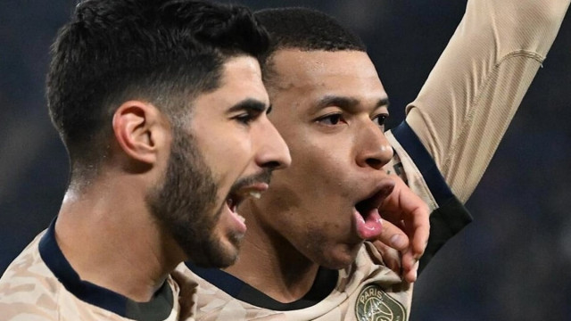 mbappe gifted goal as psg beat strasbourg mbappe gifted goal as psg beat strasbourg