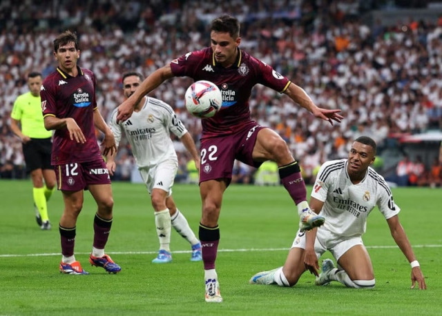 madrid overcomes valladolid 3 0 despite mbappe s goalless home debut madrid overcomes valladolid 3 0 despite mbappe s goalless home debut