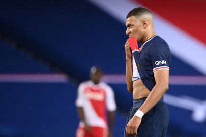 monaco get better of old boy mbappe to dent psg hopes as lille lead ligue 1