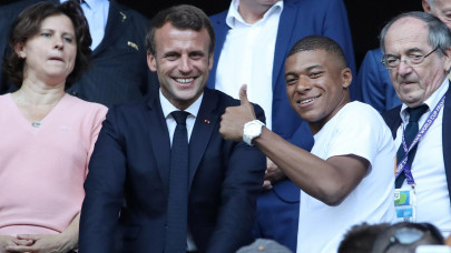 mbappe says he consulted macron over psg deal mbappe says he consulted macron over psg deal