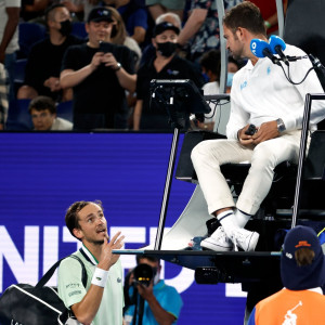 medvedev cops 12 000 fine for umpire rant at australian open medvedev cops 12 000 fine for umpire rant at australian open