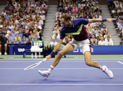 medvedev topples alcaraz in us open final