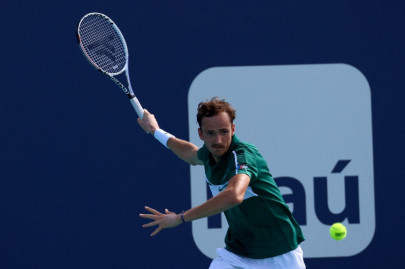 top seeded medvedev toils into miami open fourth round top seeded medvedev toils into miami open fourth round