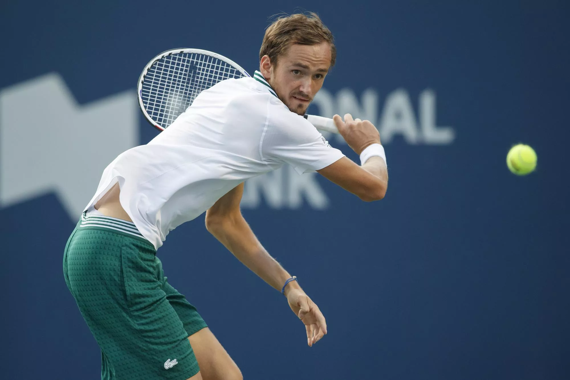 medvedev outlasts hurkacz to reach atp toronto semis medvedev outlasts hurkacz to reach atp toronto semis