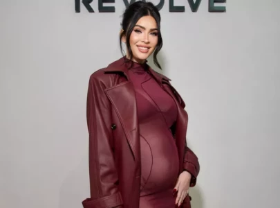 megan fox embraces her pregnancy style my maternity fashion is just like my regular look megan fox embraces her pregnancy style my maternity fashion is just like my regular look