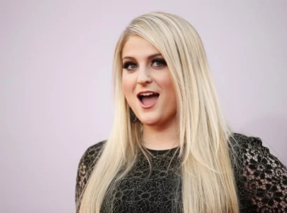 meghan trainor faces mixed reactions after changing lyrics to all about that bass