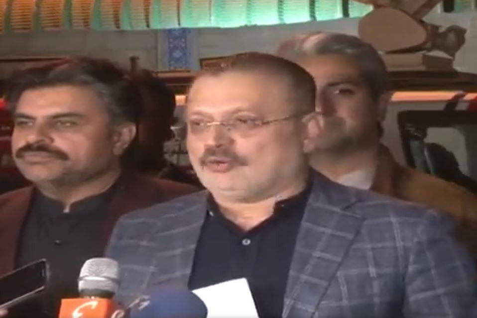 sindh information minister sharjeel inam memon talking to the media regarding local body polls in karachi on jan 13 2023 screengrab