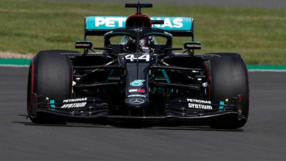 mercedes back on top after tough start to testing mercedes back on top after tough start to testing