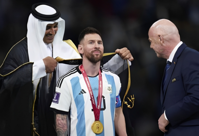 honouring qatar or disrespecting argentina messi donning qatari robe divides the internet