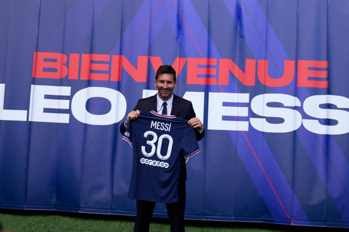 Messi's PSG presentation: All the news and reactions