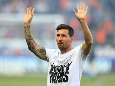 messi launches messiverse nft crypto art collection messi launches messiverse nft crypto art collection