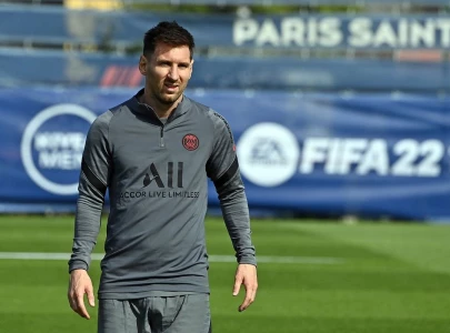 psg rubbish l equipe report of messi s giant 110m salary