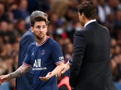 messi to miss psg trip to metz due to bruised knee