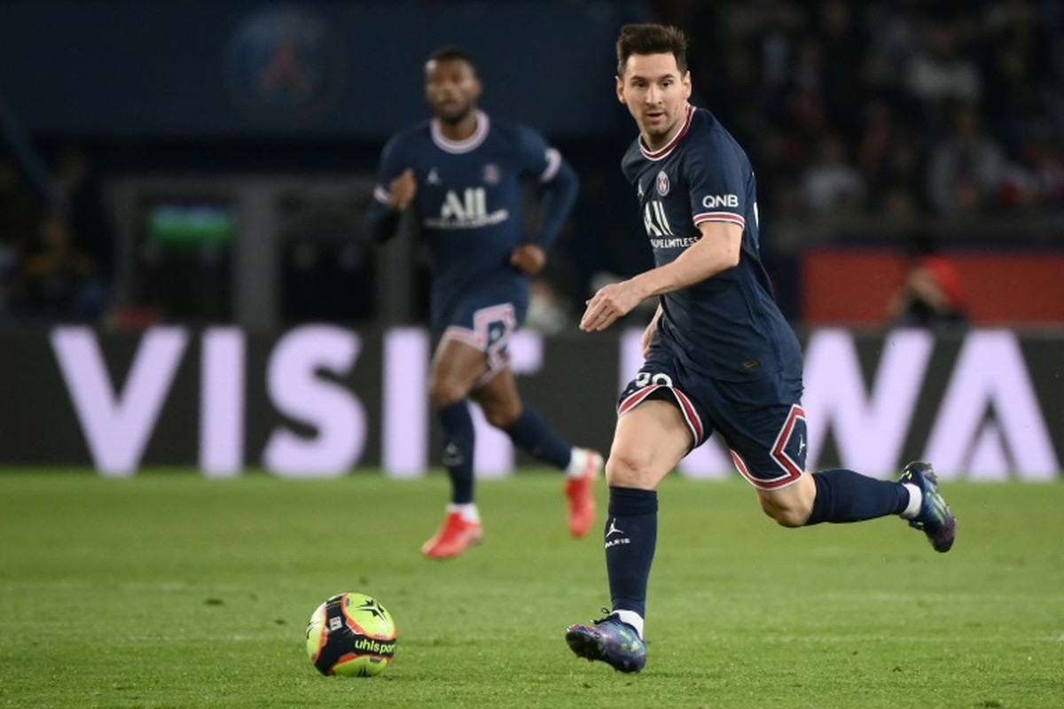 Messi targets strong finish to year with PSG