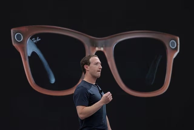 meta ceo mark zuckerberg delivers a speech as a pair of ray ban smart glasses appear on screen during the meta connect event at the company s headquarters in menlo park california us september 27 2023 photo reuters meta ceo mark zuckerberg delivers a speech as a pair of ray ban smart glasses appear on screen during the meta connect event at the company s headquarters in menlo park california us september 27 2023 photo reuters