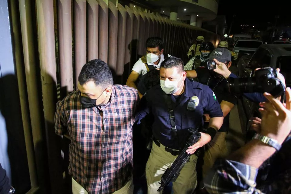 11 people arrested after attempted shooting of mexican journalist photo reuters 11 people arrested after attempted shooting of mexican journalist photo reuters