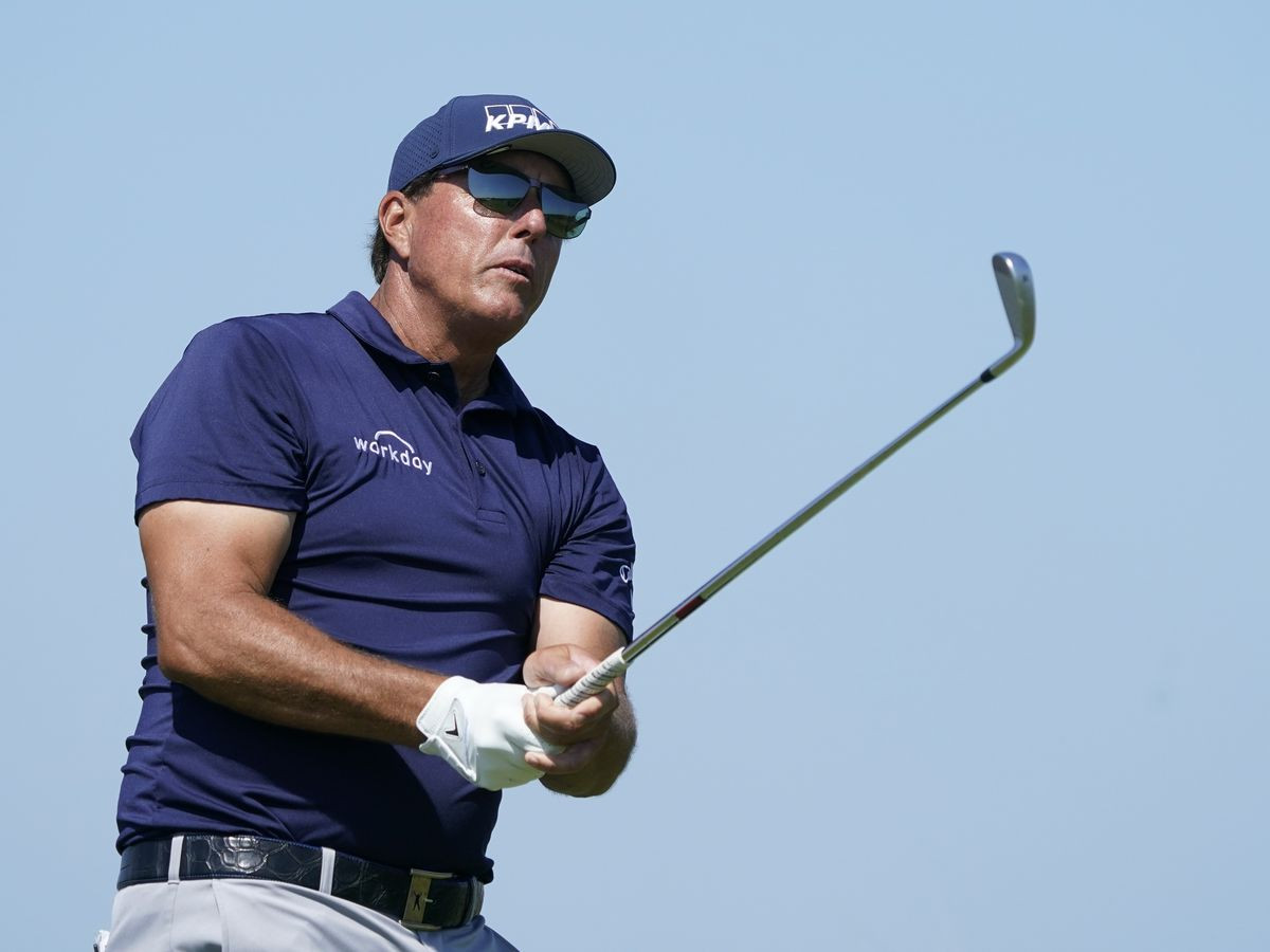 Mickelson chases elusive US Open win - Vimarsana News