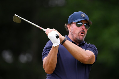 mickelson expects liv golfers at majors