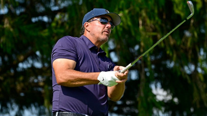 mickelson drops out of lawsuit against pga tour mickelson drops out of lawsuit against pga tour