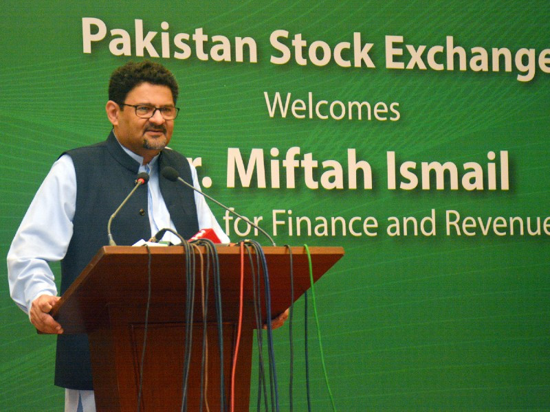 federal minister for finance and revenue miftah ismail addressing the members of pakistan stock exchange psx at karachi on august 5 2022 photo pid