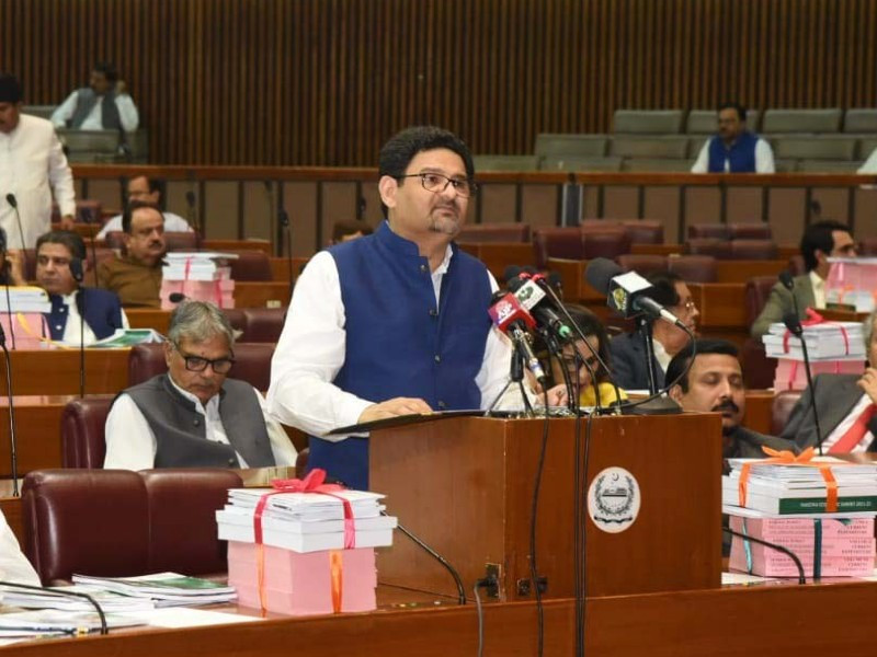 federal minister for finance and revenue miftah ismail presenting the budget for the financial year 2022 23 during a national assembly session in islamabad on june 10 2022 photo pid