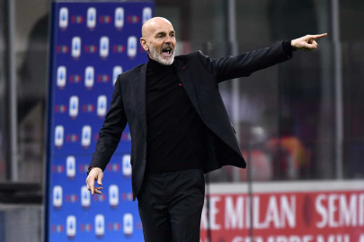 ac milan needed true strikers to break down udinese says pioli