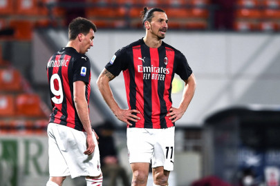 spezia teach milan a lesson to give inter chance at top spot