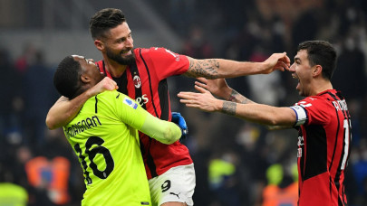 giroud leads milan to italian cup rout of lazio giroud leads milan to italian cup rout of lazio