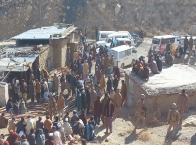 4 bodies pulled from balochistan mine 4 bodies pulled from balochistan mine