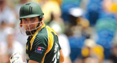 misbah hits back at criticism