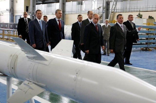 russian deputy prime minister sergei ivanov 2nd l industry and trade minister viktor khristenko 4th l and prime minister vladimir putin 4th r visit the almaz antey air defense plant in moscow july 28 2008 photo reuters russian deputy prime minister sergei ivanov 2nd l industry and trade minister viktor khristenko 4th l and prime minister vladimir putin 4th r visit the almaz antey air defense plant in moscow july 28 2008 photo reuters