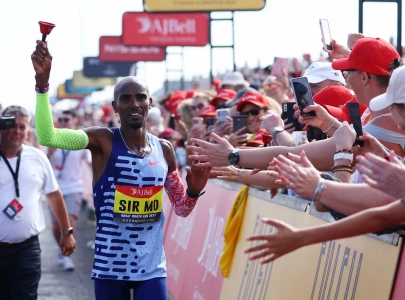 farah bows out with fourth place