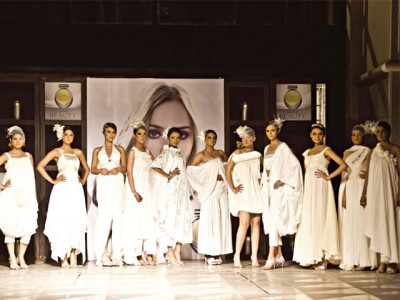 starry night calvin klein perfume launched in karachi starry night calvin klein perfume launched in karachi