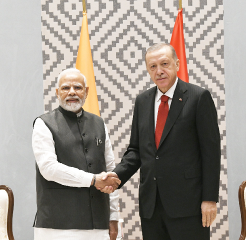 indian prime minister narendra modi met turkish president tayyip erdogan on the sidelines of sco in uzbekistan photo twitter pmoindia indian prime minister narendra modi met turkish president tayyip erdogan on the sidelines of sco in uzbekistan photo twitter pmoindia