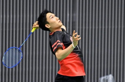 badminton star momota sparks stampede with coaching offer badminton star momota sparks stampede with coaching offer