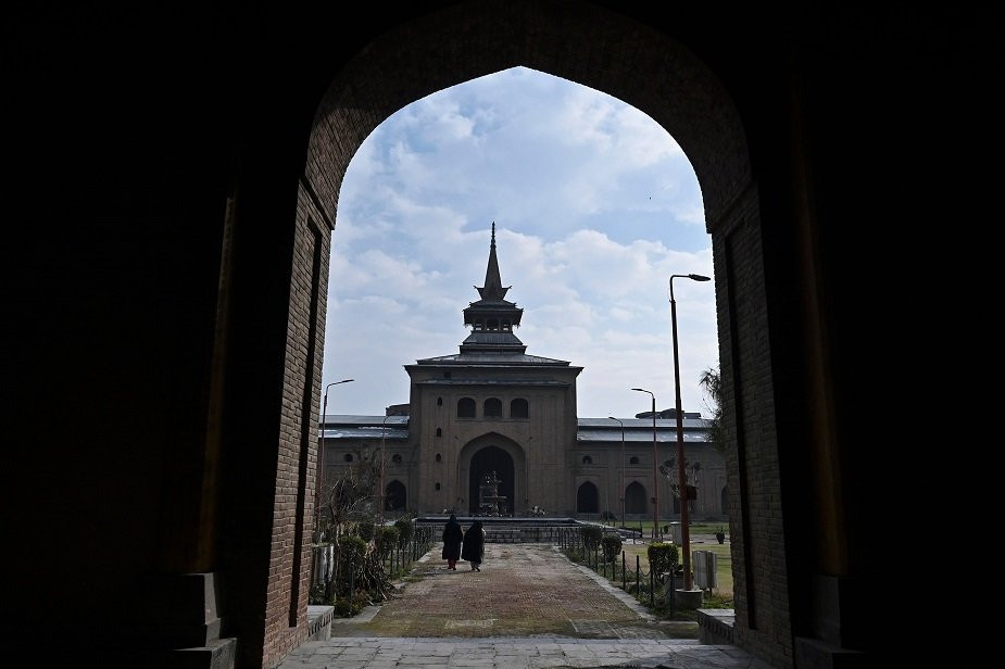 the main mosque is pictured in srinagar on december 18 2019 photo afp